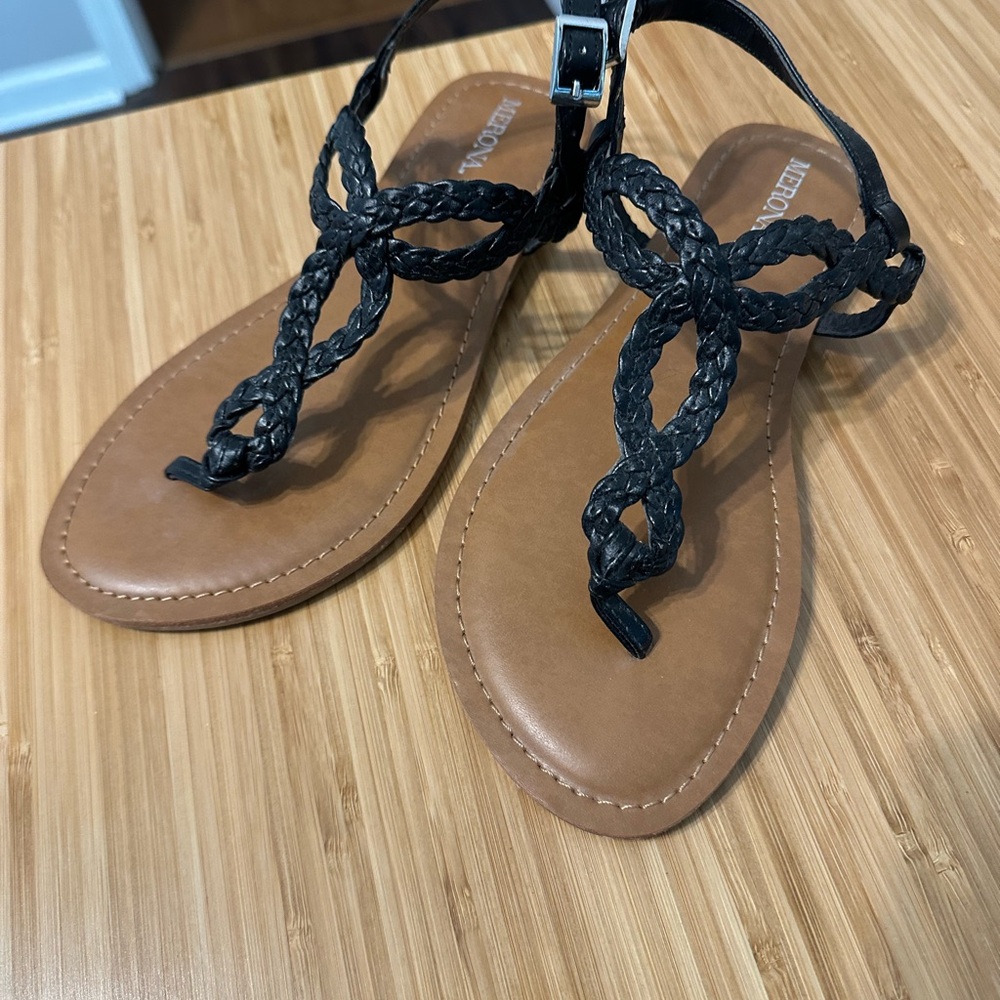 Merona Black and Brown Braided Sandals with T-Strap